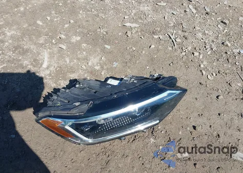 2019 Volkswagen Jetta 1.4T Sel Premium z USA, uszkodzony, nr VIN 3VWG57BU8KM089306